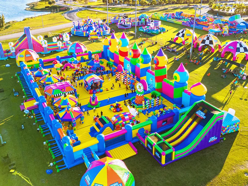 What does an inflatable castle consist of?